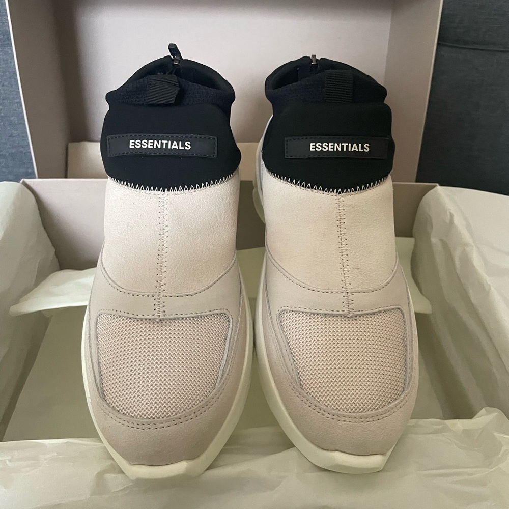 Fear of God Sneakers *deadstock* - Picture 4 of 4